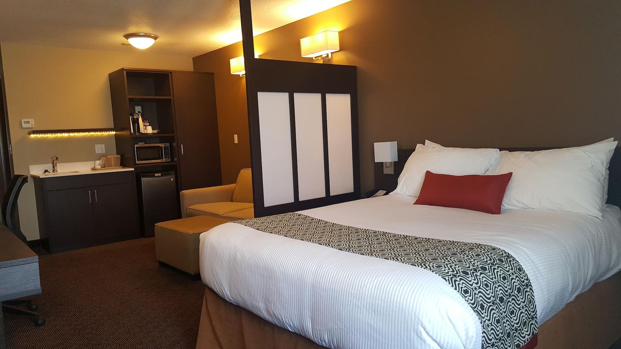 Microtel Inn & Suites By Wyndham Whitecourt Buitenkant foto